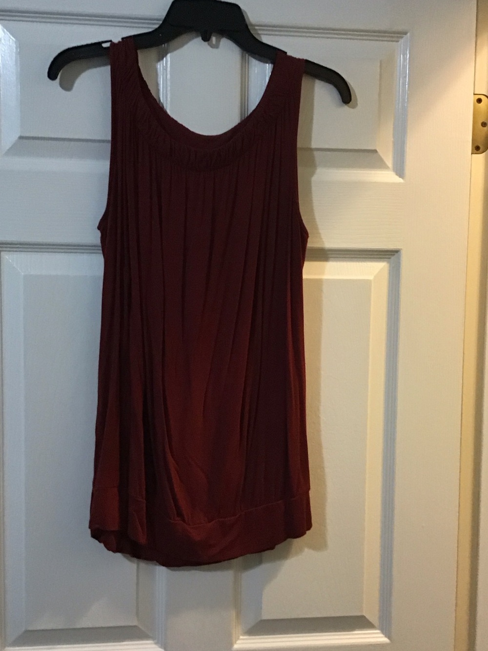 LOFT Sleeveless Tank Top in Deep Burgundy